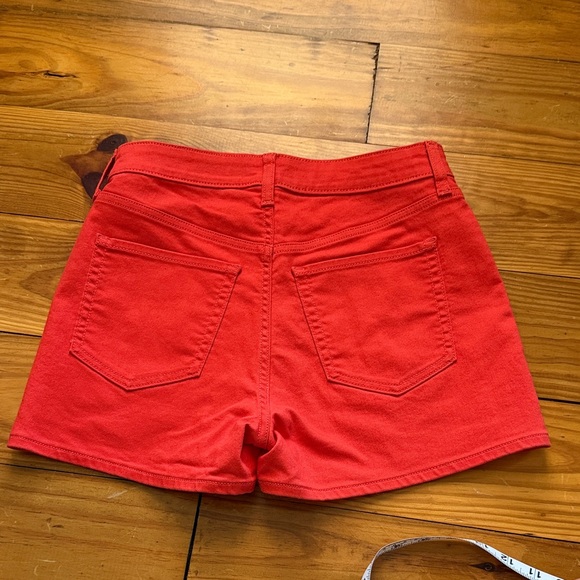 Old Navy Red Women’s Denim Shorts - Picture 2 of 3